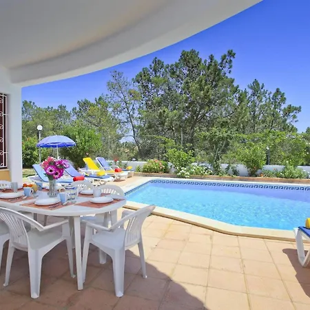 Villa Elanor By *