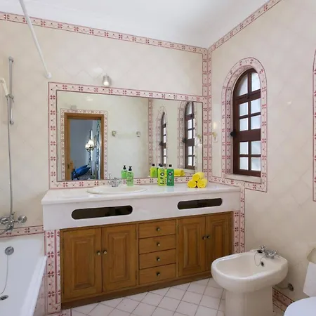 Elanor By * Albufeira