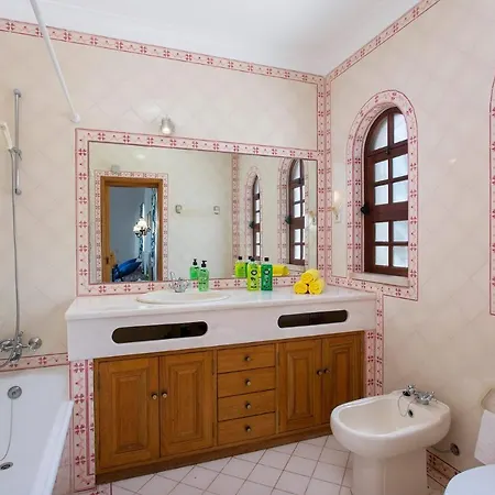 Vila Elanor By